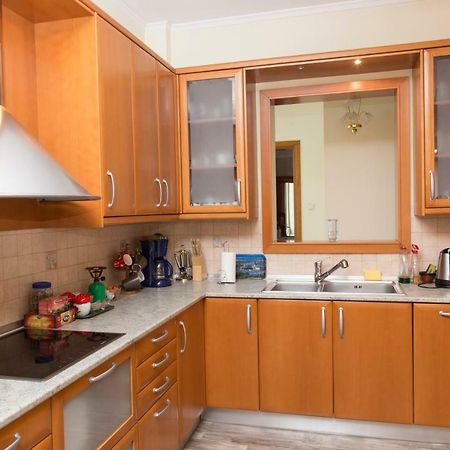 Veta'S Spacious Central Apartment Сере Экстерьер фото